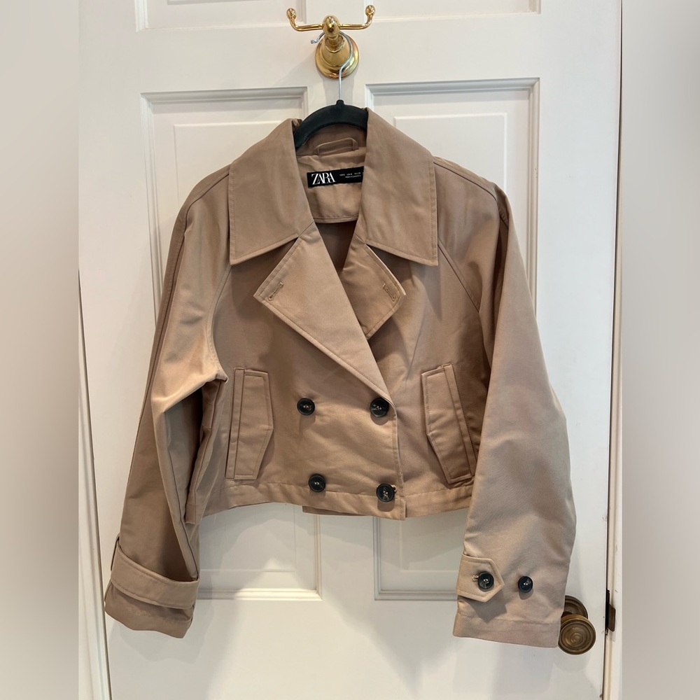 Zara Women's Cropped Classic Beige Trench Coat